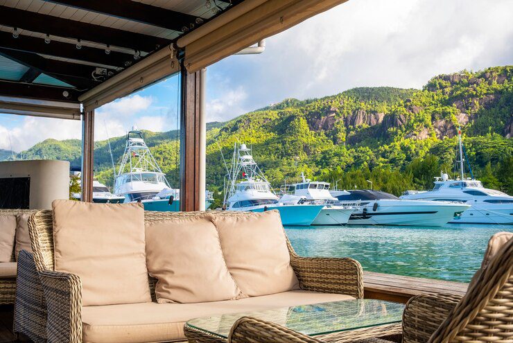 Erleben Sie den perfekten Hausboot Urlaub in Deutschland! Entdecken Sie Brandenburg und Berlin. Mieten Sie ein Boot und genießen Sie entspannte Fahrten auf malerischen Gewässern.